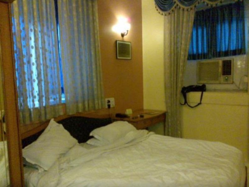 פונה Hotel Ritz מראה חיצוני תמונה