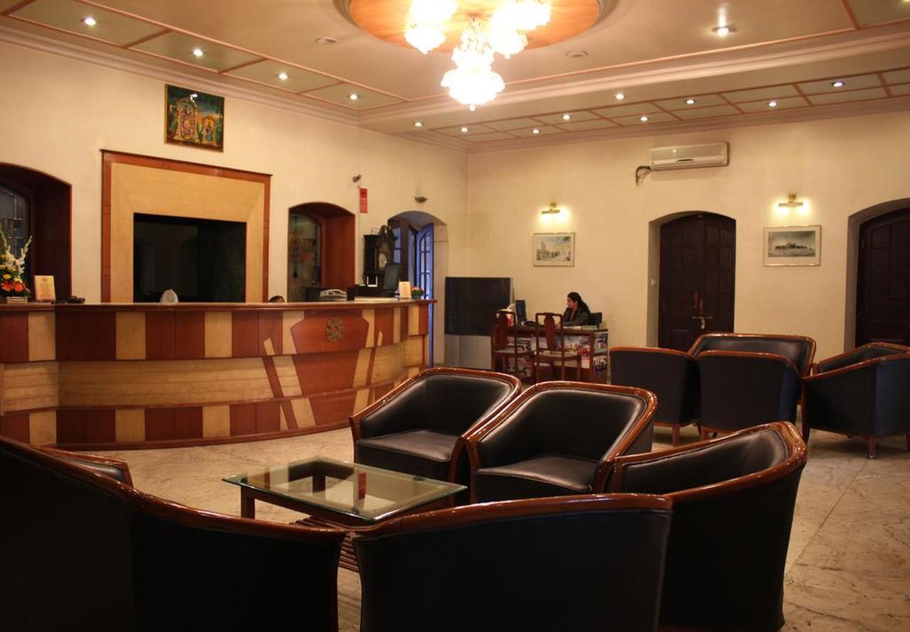 פונה Hotel Ritz מראה חיצוני תמונה